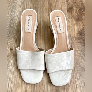 Antonio Melani Merion Ivory Leather Block Heel Mule Sandals Shoe Size 7.5 EUC